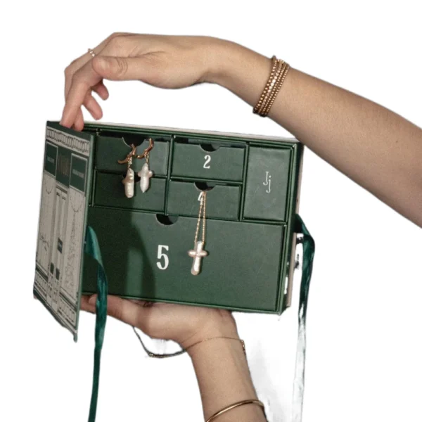 5-days-gifts-advent-gift-box-ribbon-magnetic-closure-chain-s-6