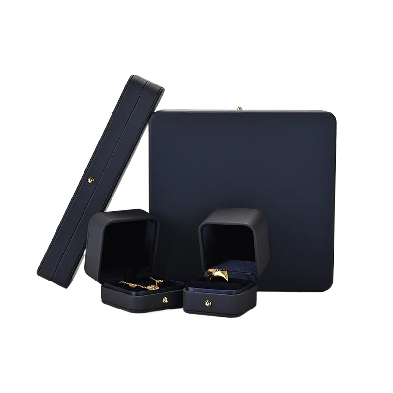 black-ring-box-luxury-ring-box-wedding-ring-box-ideas-2