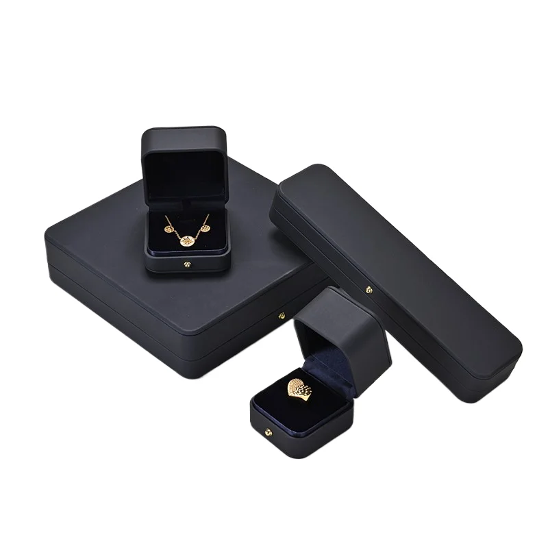 black-ring-box-luxury-ring-box-wedding-ring-box-ideas-4
