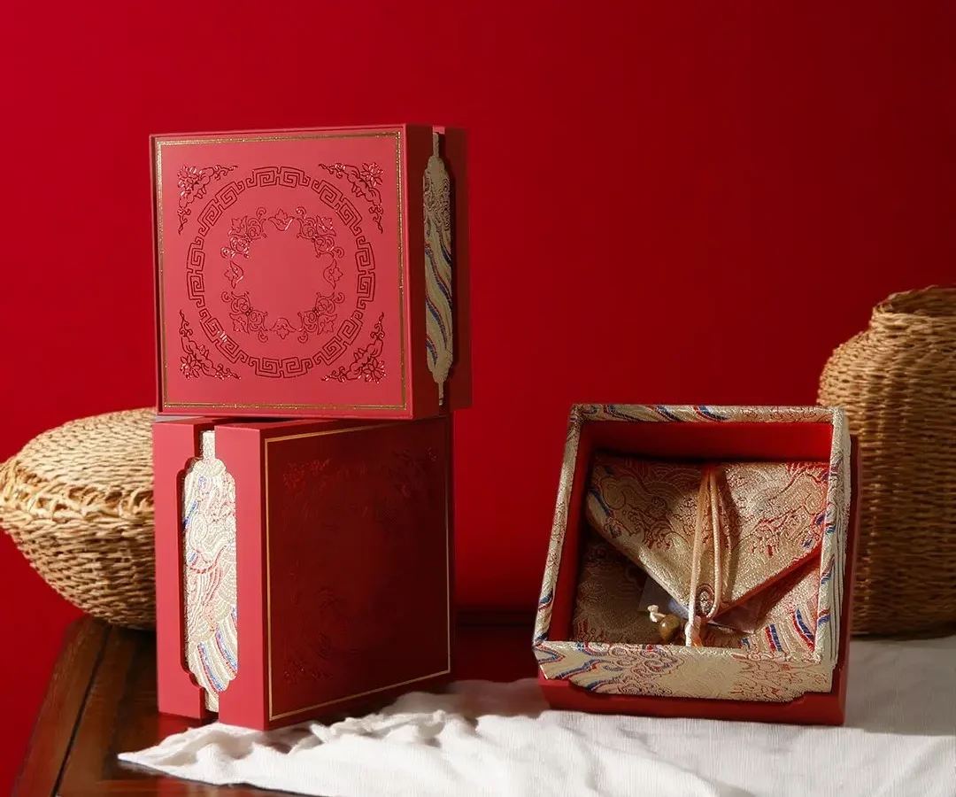Chinese Festive Wedding Jewelry Gift Box — Red & Gold Hot-Stamp