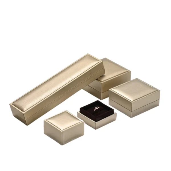 custom-gold-pu-leather-jewellery-packaging-box-2