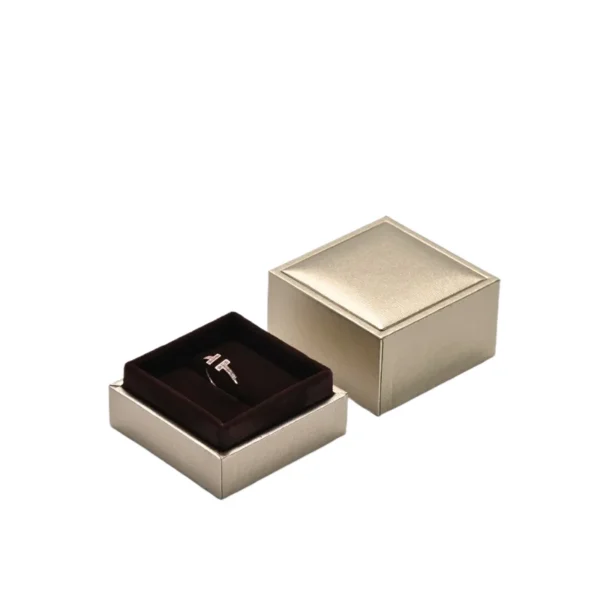 custom-gold-pu-leather-jewellery-packaging-box-8
