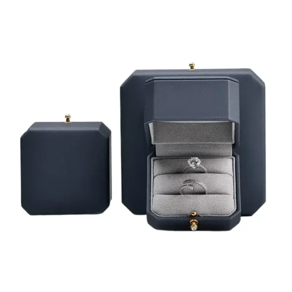 custom-jewelry-packaging-with-logo-customized-engagement-rin-2