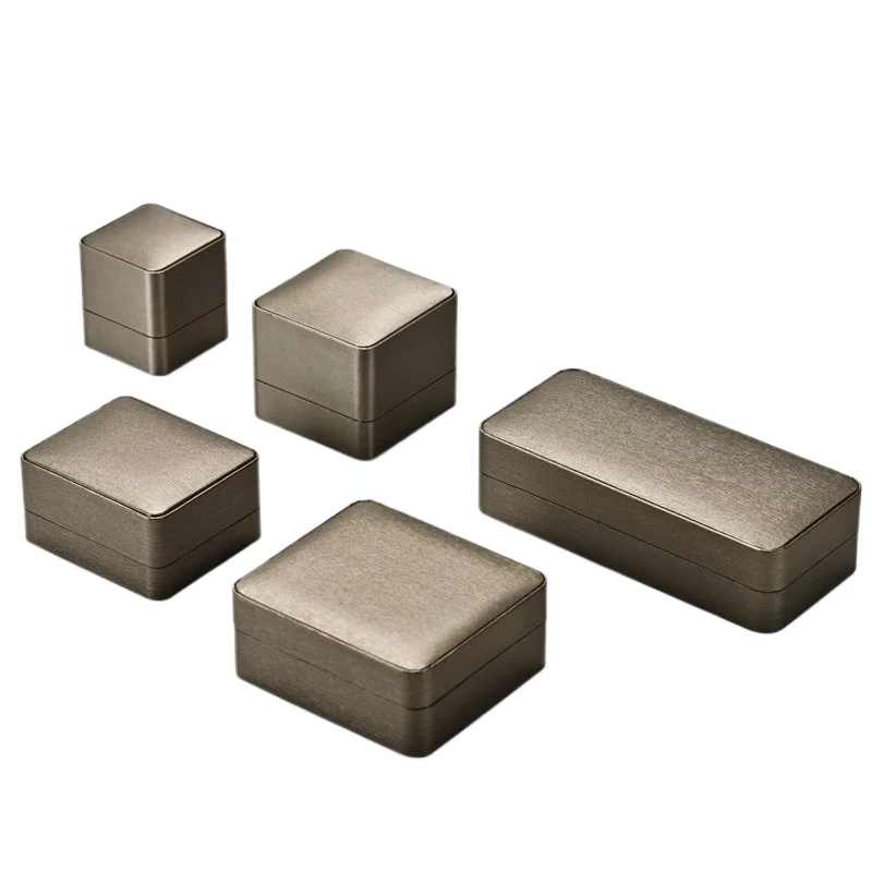custom-leather-jewelry-packing-box-2