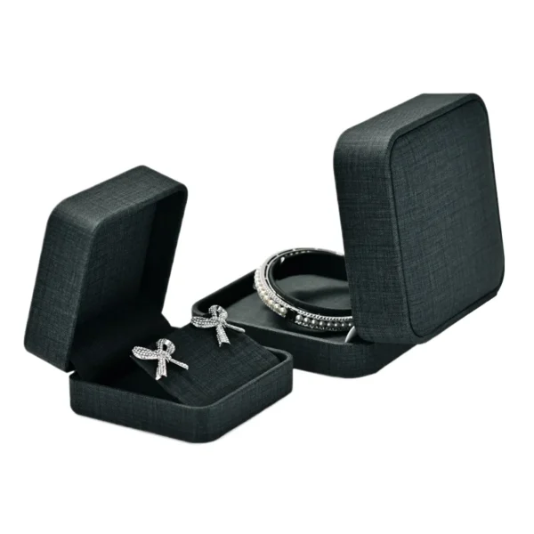 custom-logo-black-leather-jewellery-packaging-box-3