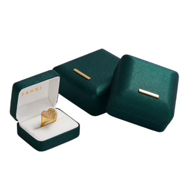 Vintage Leather Jewelry Box
