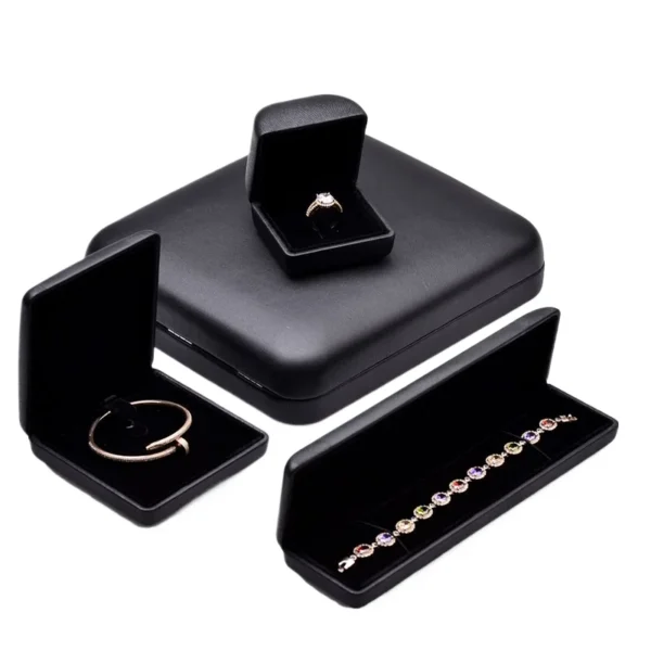custom-pu-leather-packaging-box-for-jewellery-2
