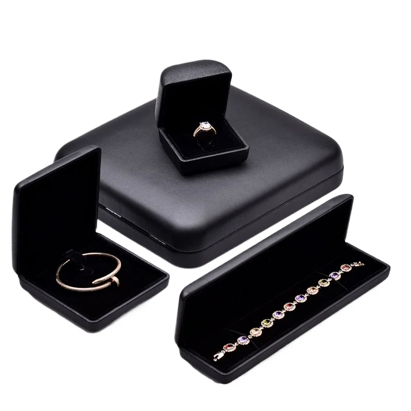 custom-pu-leather-packaging-box-for-jewellery-2