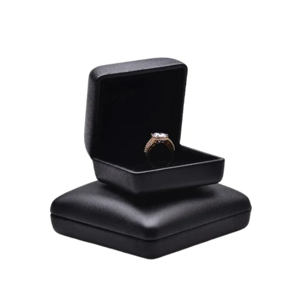 custom-pu-leather-packaging-box-for-jewellery-3