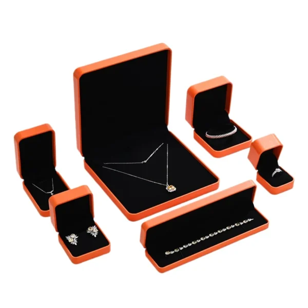 factory-custom-leather-jewelry-packaging-box-with-logo-2