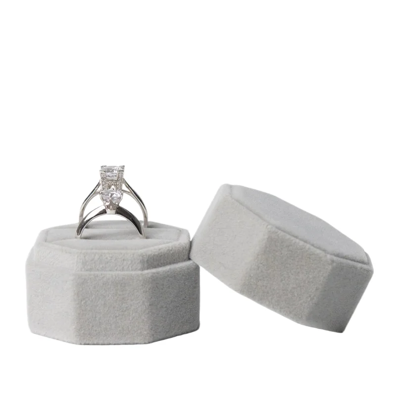 gray-hexagonal-velvet-ring-box-double-slot-2