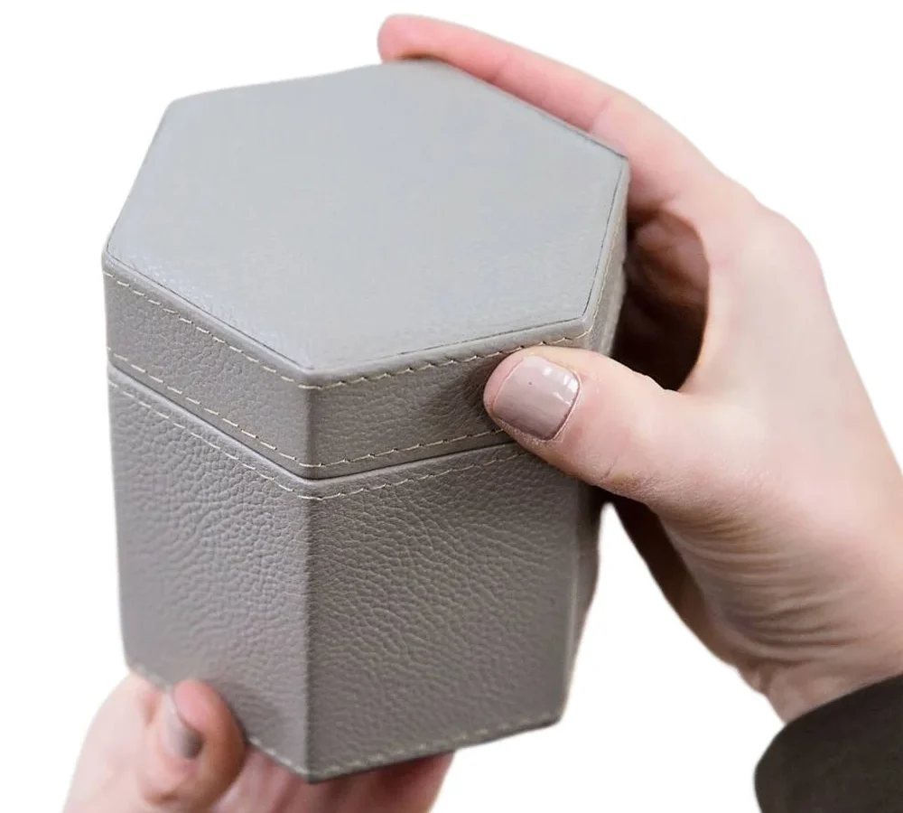 hexagon-travel-watch-jewels-storage-case-pu-leather-wrist-wa-4