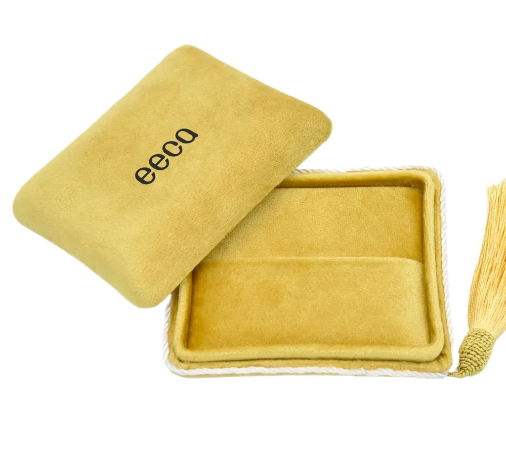 Ring & Jewelry Box Velvet — travel-ready