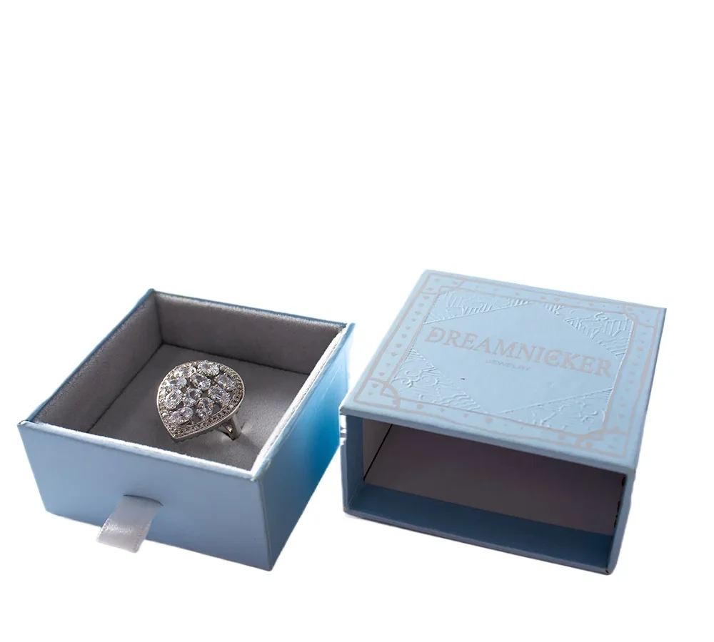 luxury-small-light-blue-engagement-proposal-necklace-bracele-2