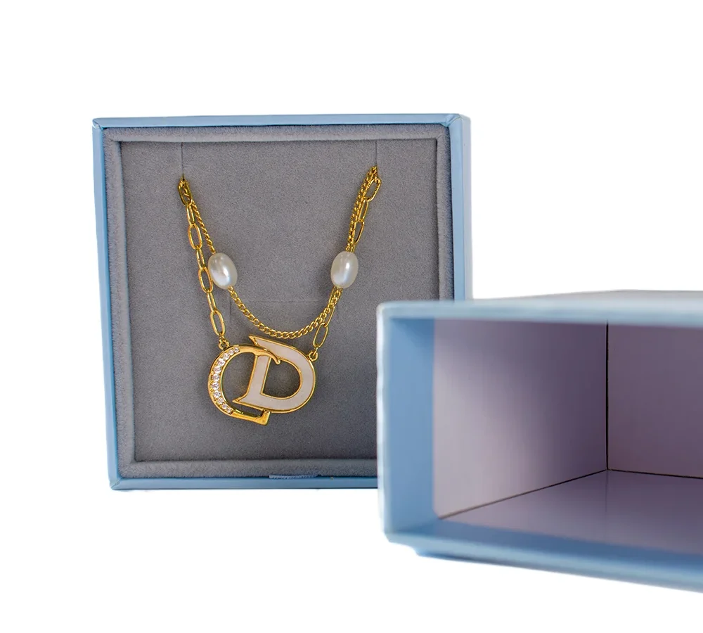 luxury-small-light-blue-engagement-proposal-necklace-bracele-4