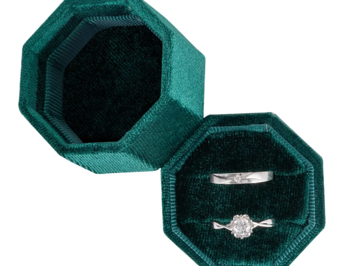 luxury-vintage-velvet-octagonal-ring-box-custom-logo-suede-w-5