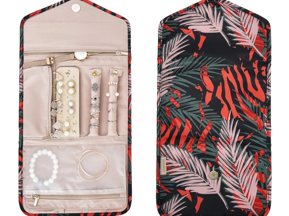 portable-foldable-fabric-ring-necklace-earring-storage-case-2