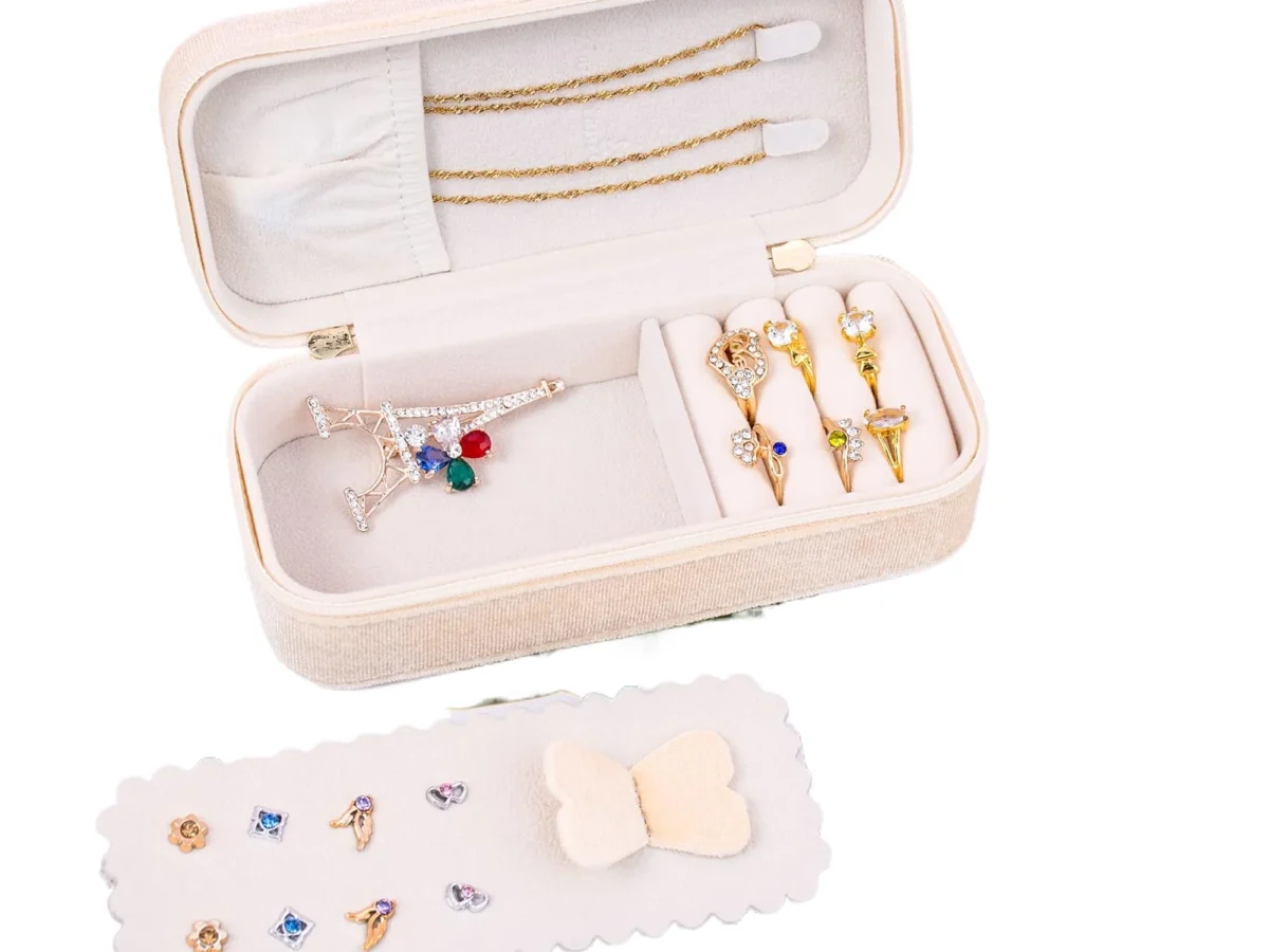 portable-small-velvet-rings-earrings-necklace-cosmetic-displ-4