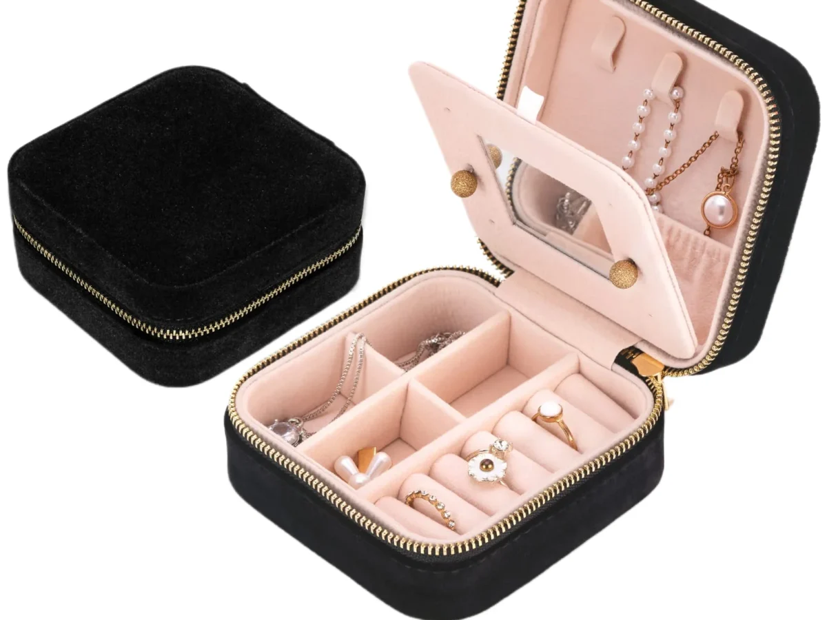 small-portable-travel-velvet-jewelry-organizer-gifts-case-pa-3