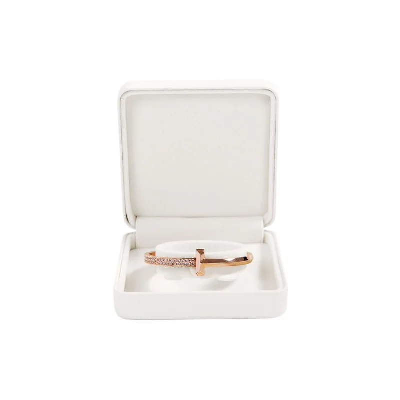 white-jewelry-box-leather-jewelry-box-jewelry-subscription-b-3