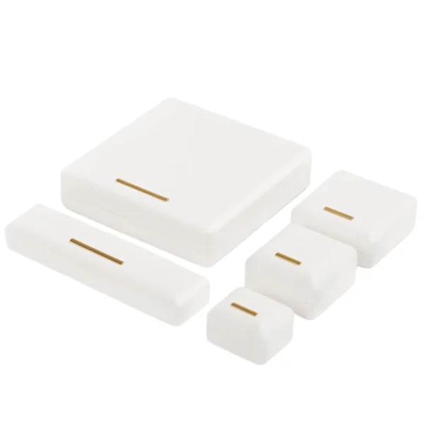 white-jewelry-box-leather-jewelry-box-jewelry-subscription-b-5