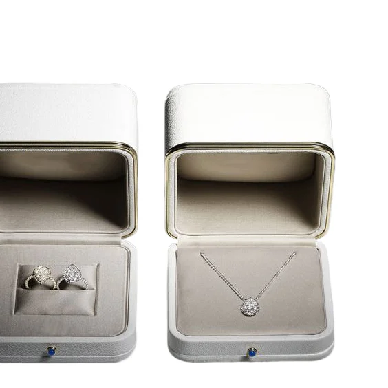 white-pu-leather-jewelry-box-with-bag-for-necklace-gold-embo-2