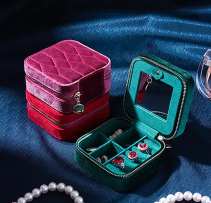 Velvet pouch and travel case logo packaging