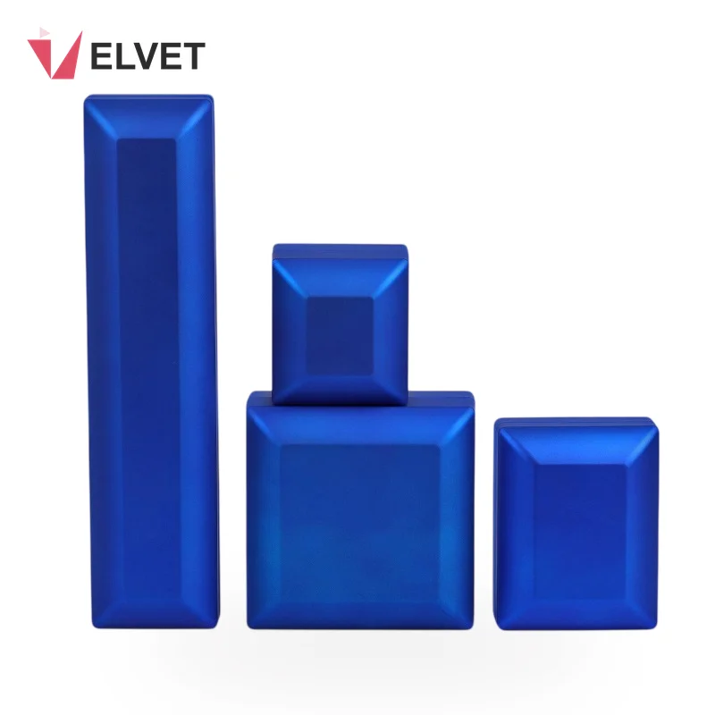 led-light-jewelry-box-seamless-lacquer-velvet-lining-4