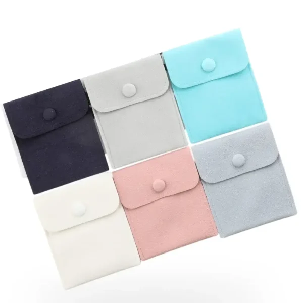 snap-velvet-jewelry-pouch-3