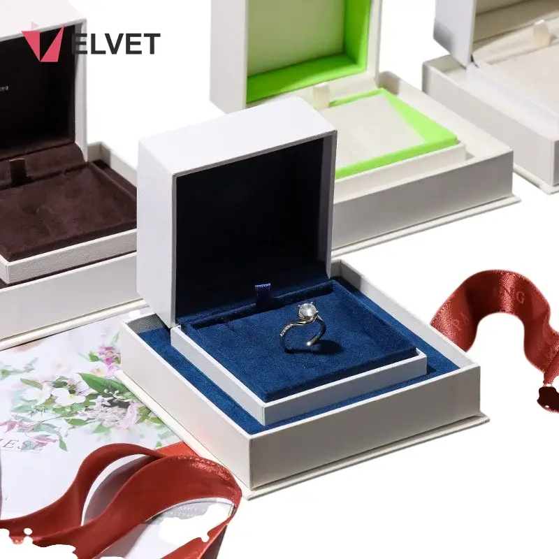specialty-paper-jewelry-box-2