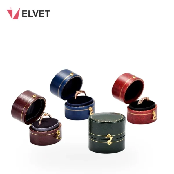 vintage-round-leather-ring-box-fanxi8_2
