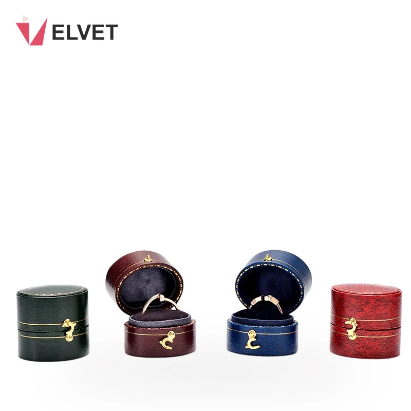 vintage-round-leather-ring-box-fanxi8_5