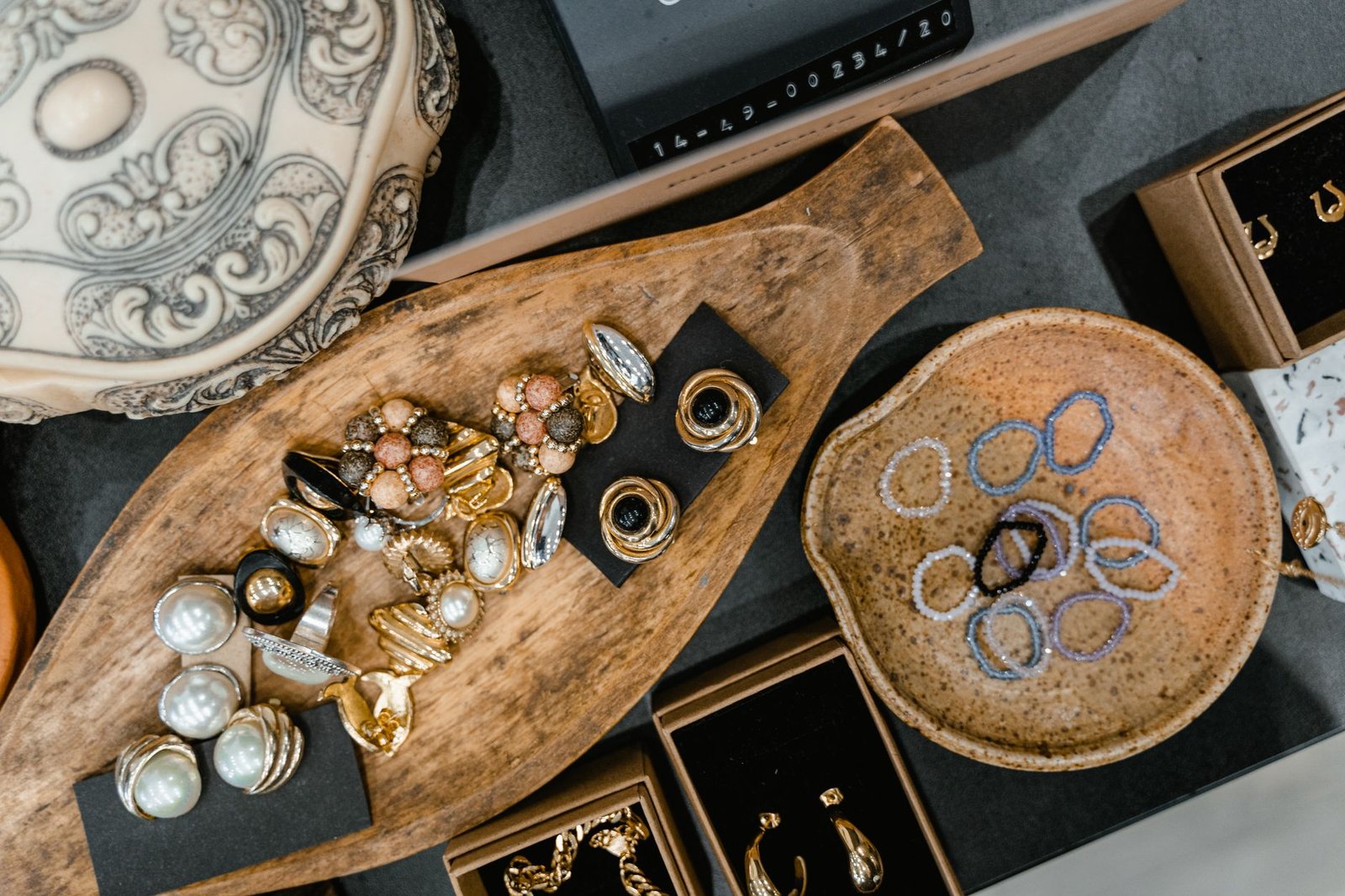 Jewelry boxes for rings and earrings used in custom wholesale packaging