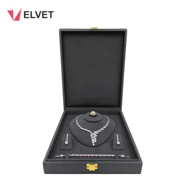high-end-microfiber-jewelry-box-diamond-necklace-set-2