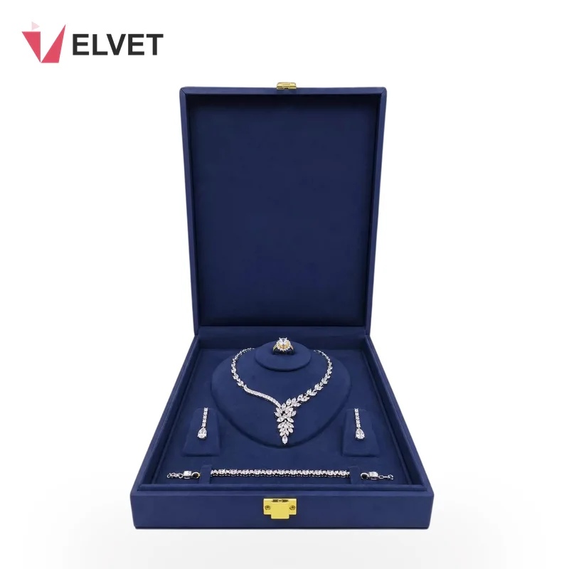 high-end-microfiber-jewelry-box-diamond-necklace-set-3