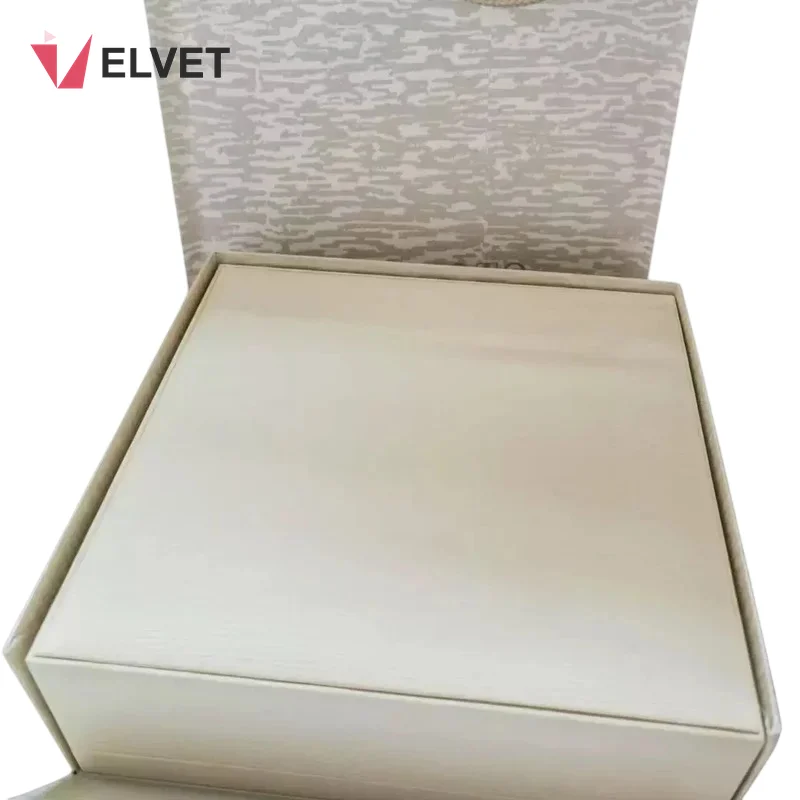 mikimoto-white-velvet-pearl-jewelry-box-5