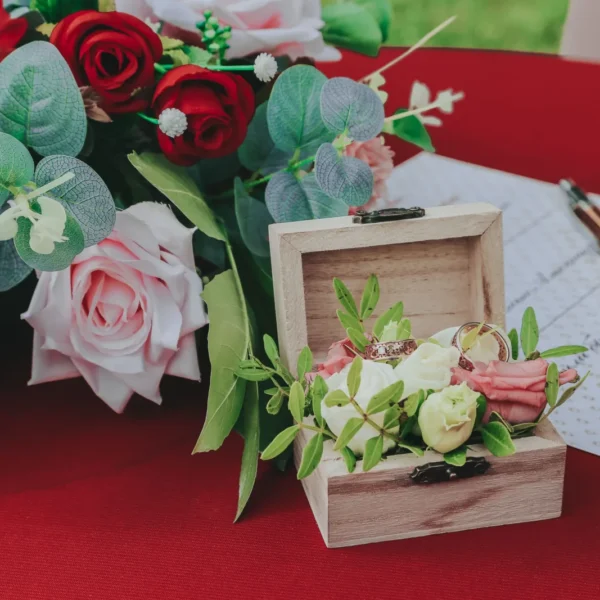 Wooden Jewelry Box Materials: Solid Wood vs Bamboo vs MDF for Wholesale Buyers
